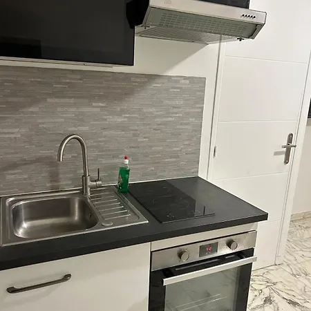 Apartment Deux Pieces Au Centre-ville Proche Des Plages Et Centres Commerciaux *